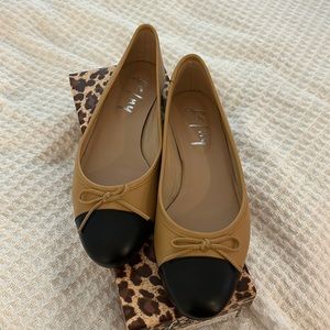 French Sole New York Coco beige black leather flats 7.5
